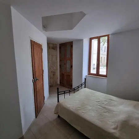 Dans Maison De Maitre, Appartement Independant. Montfrin Extérieur photo