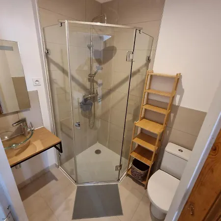 Dans Maison De Maitre, Appartement Independant. Montfrin Extérieur photo