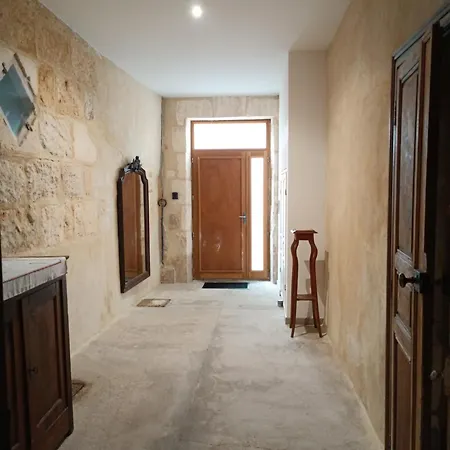 Dans Maison De Maitre, Appartement Independant. Montfrin Extérieur photo